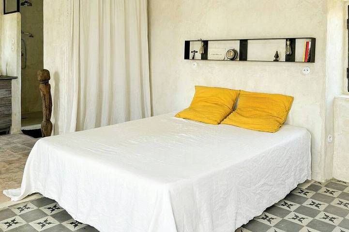 Gîte pour 6 personnes, avec Balcon ainsi que Jardin et Piscine à Belvézet - 3