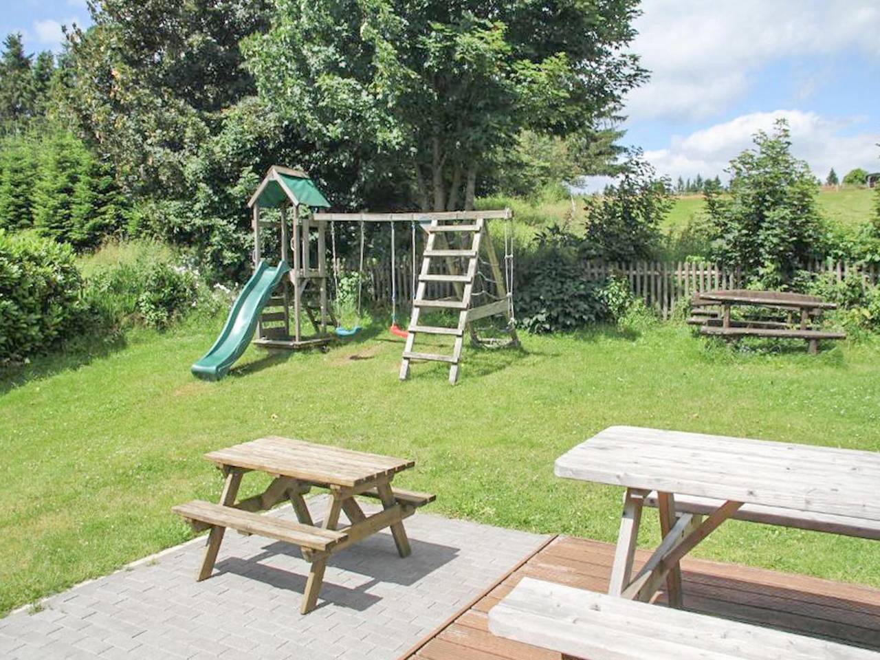 Ruim vakantiehuis nabij liften in Neuastenberg in Neuastenberg, Winterberg