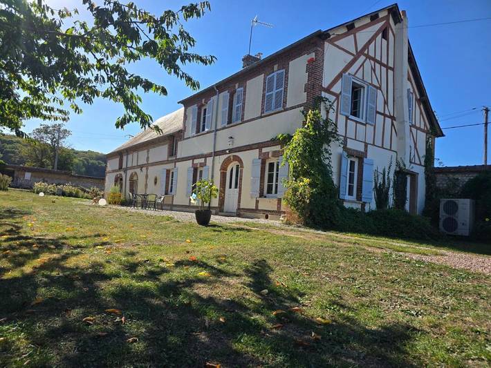 Gîte pour 2 personnes, avec Terrasse et Jardin ainsi que Piscine et Sauna à Heudreville-sur-Eure