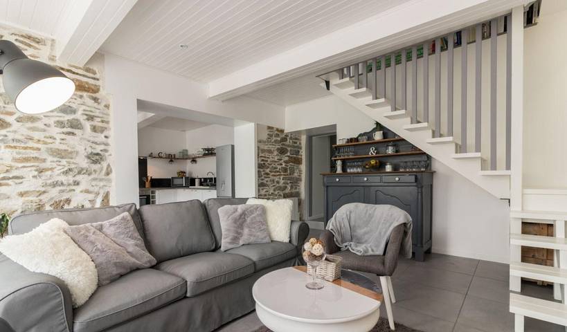 Cottage 'Gîte De Pène Blanque' with Mountain View, Private Terrace and Wi-Fi in Arbas, Haute-Garonne
