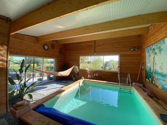 Location de vacances pour 6 personnes, avec Terrasse et Jardin ainsi que Piscine et Sauna à Bretteville-sur-Ay