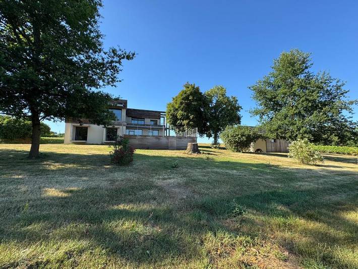 Location de vacances pour 10 personnes, avec vue et vue sur le lac ainsi que jardin et piscine, animaux acceptés à Bretagne-d'Armagnac - 3