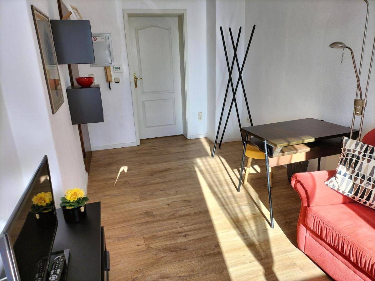 Ganze Wohnung, Apartment with Terrace in Ludwigshafen, Kurpfalz