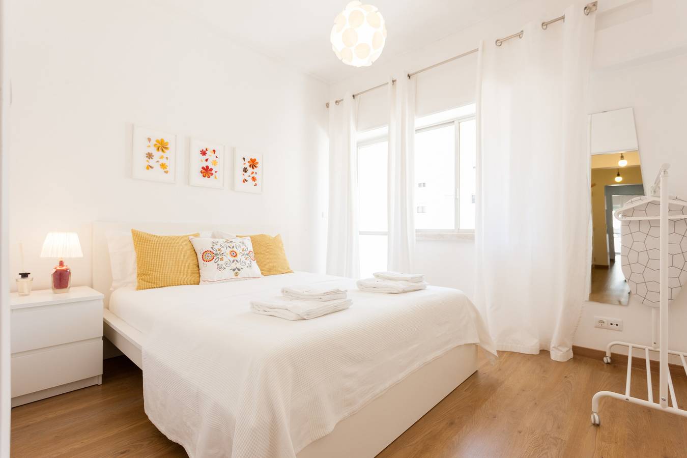 Ganze Wohnung, Ferienwohnung für 4 Personen mit Balkon in Coração de Jesus, Lissabon