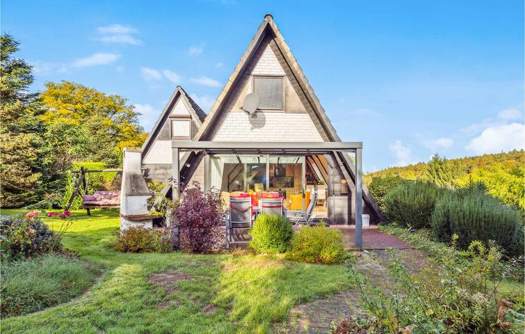 Ferienhaus für 4 Personen, mit Terrasse und Garten sowie Sauna in Bad Wünnenberg