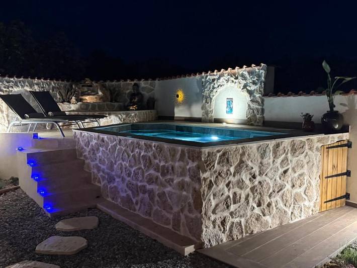 Gîte pour 2 personnes, avec sauna et jardin ainsi que jacuzzi et piscine à Vescovato - 3