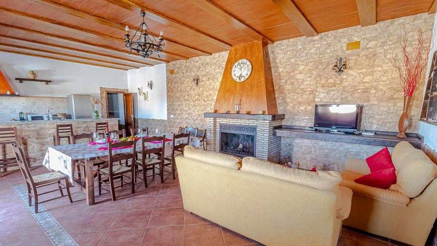 Casa rural para 4 personas, con terraza además de piscina y jardín, Se admiten mascotas en Provincia de Sevilla - 2