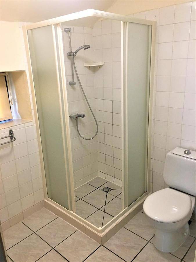 Location de vacances pour 6 personnes, avec jardin et piscine à Lafarre - 2