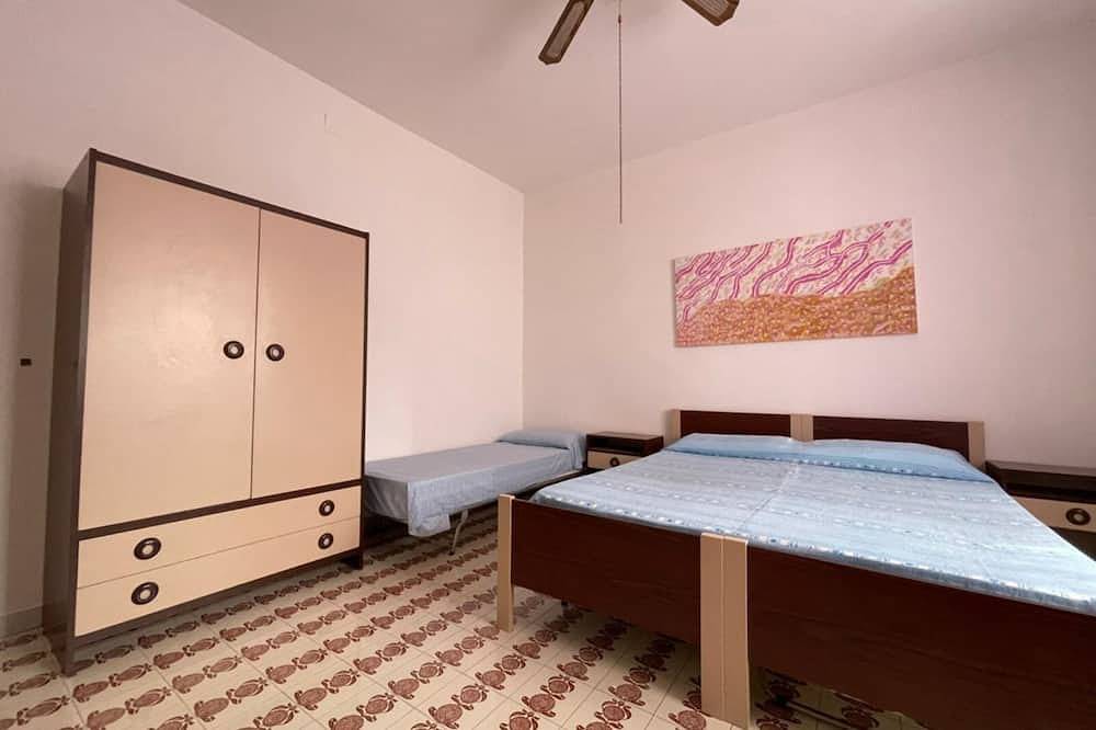 Apartamento entero, Baia verde holiday #1 [Praja, Zen] by Clicksalento in Baia Verde, Golfo de Tarento