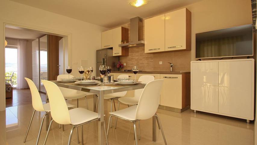 Ferienwohnung für 5 Personen, mit Terrasse in Silo (Krk) - 3