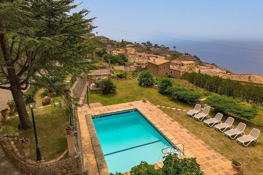 Villa Son Vives, impressive mansion with unbeatable panoramic sea views in Banyalbufar in Banyalbufar, Mallorca Westen