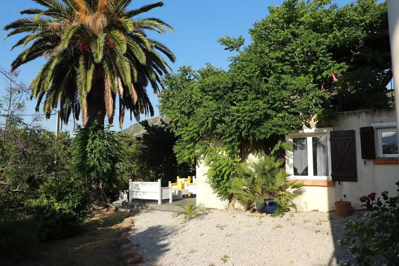 Appartement entier, Cozy studio à Calenzana, 30 m² avec terrasse in Calenzana, Région de Calvi