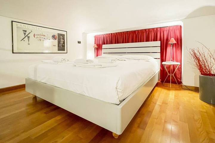 Appartamento intero, LuxRent Loft Lagrange Sauna Gym in Torino, Provincia di Torino