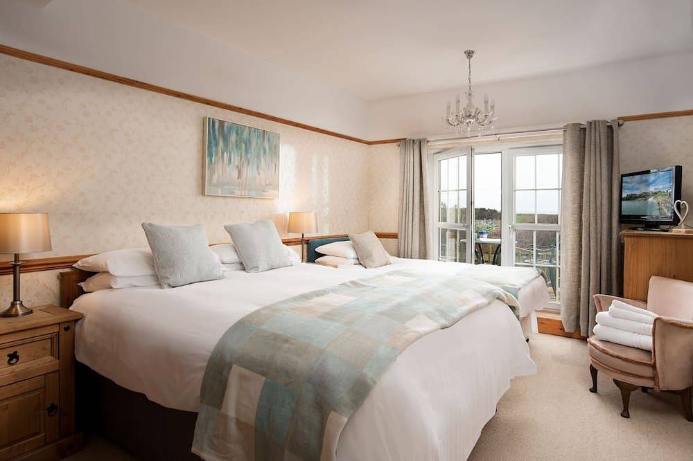 Shepherds Cottage - Spacious cottage with sea views in Northumberland