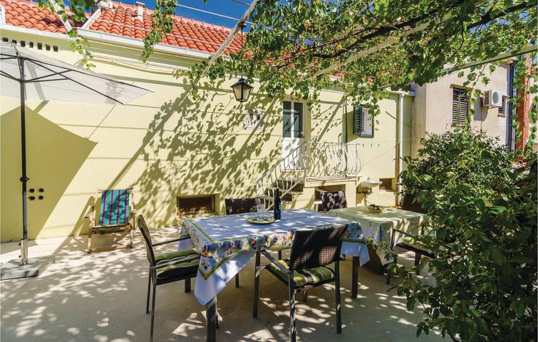 Ferienwohnung für 5 Personen, mit Terrasse in Zaton - 2