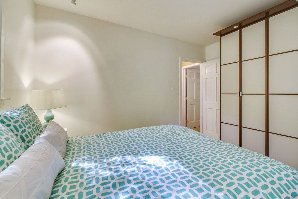 Modernes Zen ~ Privat, Redwoods, Whirlpool, Gelassen! Hundefreundlich, friedlich! in California North Coast