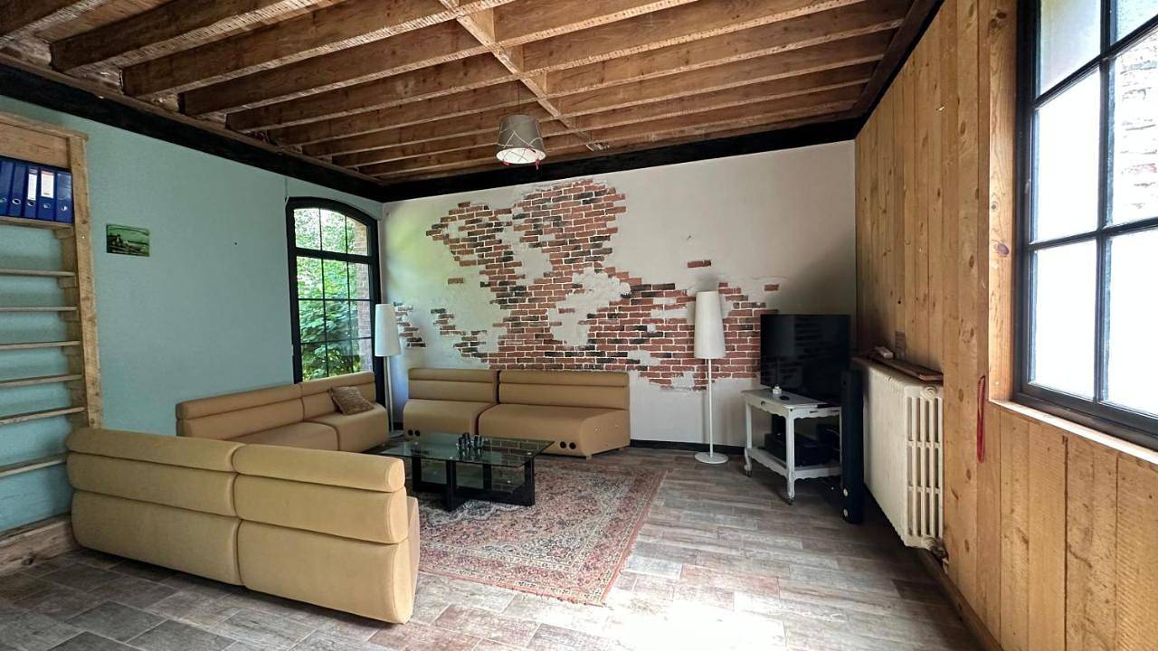 Salle Ancienne Ferme du Chateau in Veauville-lès-Baons, Région de Rouen