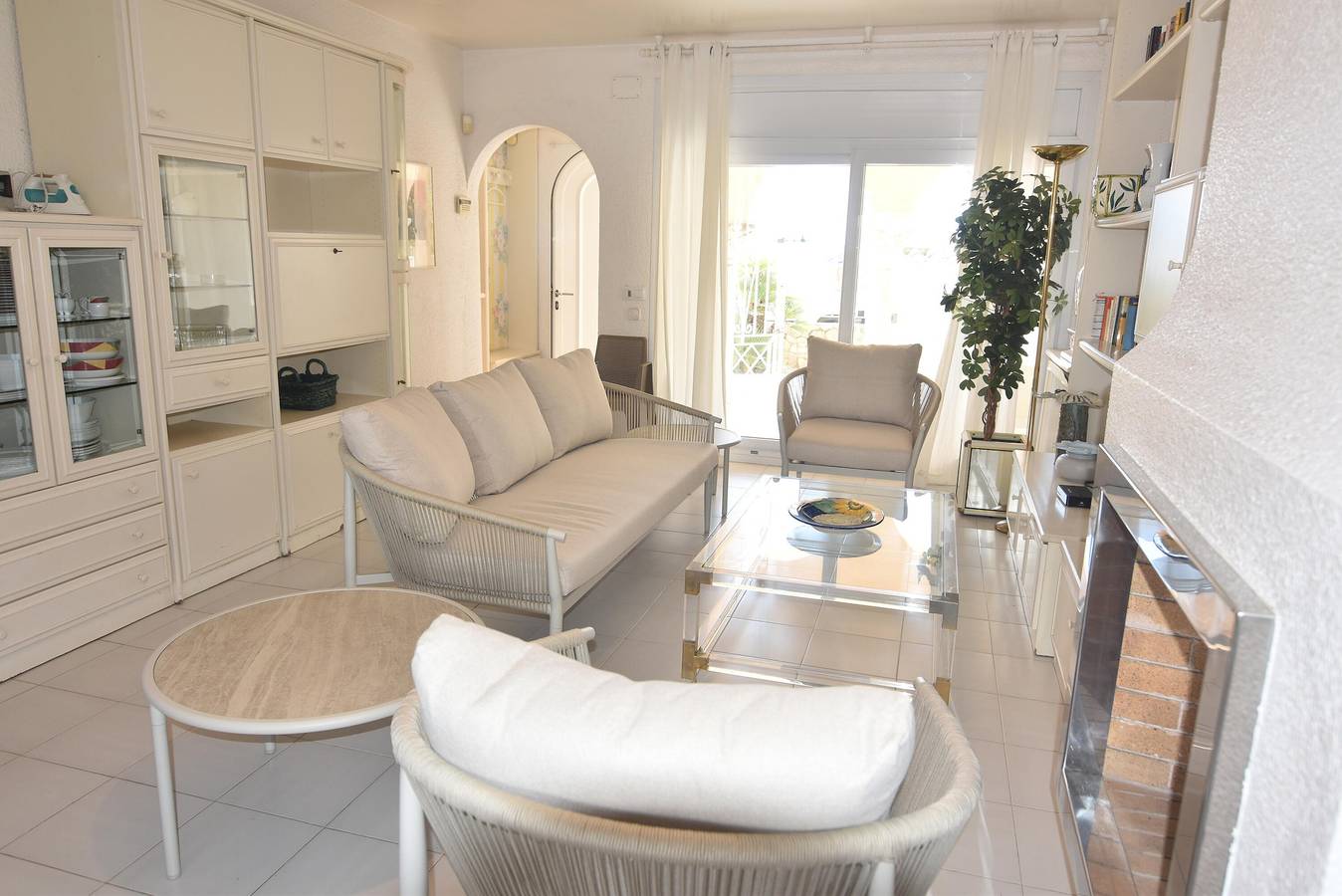 Ferienwohnung in Empuriabrava, Costa Brava: Charmante Villa neben dem Strand La Rubina, perfekt für Familien mit bis zu 6 Personen. in Empuriabrava, Oberampurien