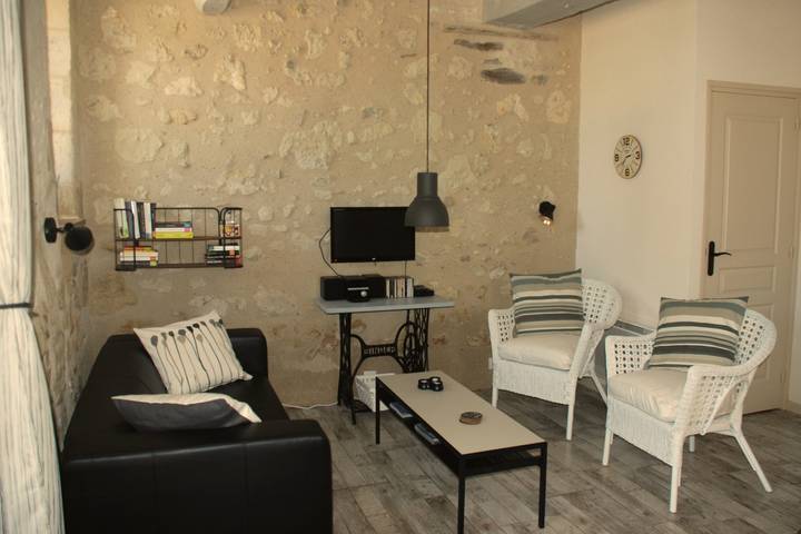 Gîte pour 4 personnes, adapté aux familles à Fontaine-Guérin - 2