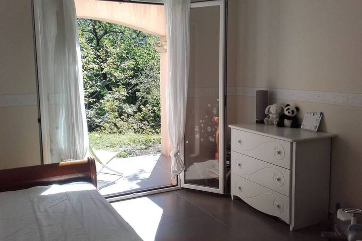 Location de vacances pour 6 personnes, avec jardin et terrasse à Castellar - 2