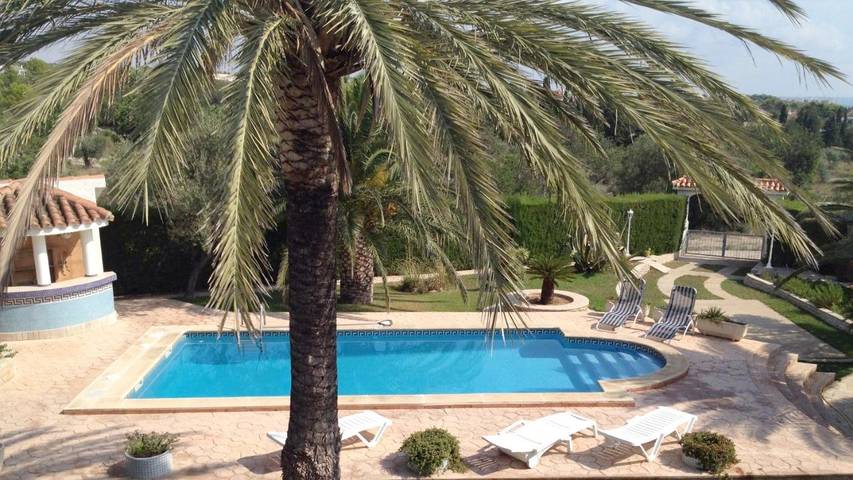Casa rural para 9 personas, con Terraza además de Jardín y Piscina en Alcanar