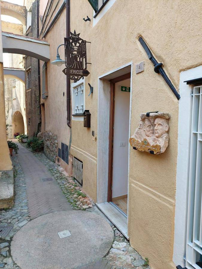 Federico Ii - Rooms and Breakfast in Verezzi, Borgio Verezzi