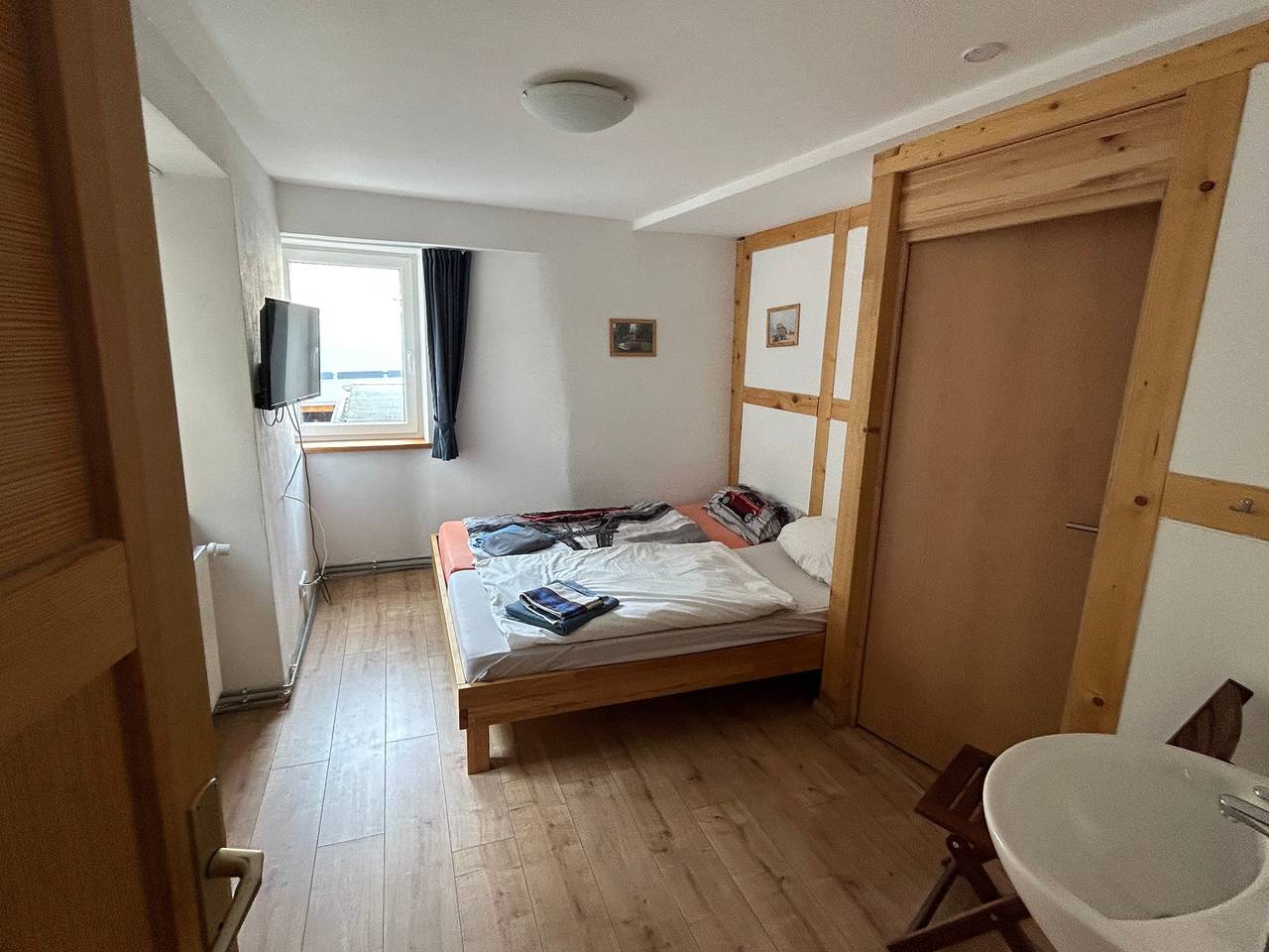 Haus Saaleradweg für Monteure , Radfahrer und Angler in Alsleben (Salzlandkreis), Region Salzlandkreis