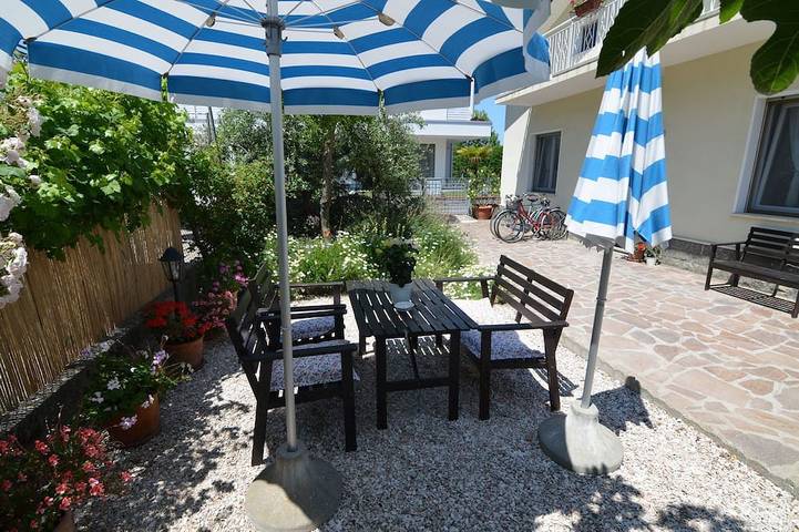 Ferienwohnung für 4 Personen, mit Garten