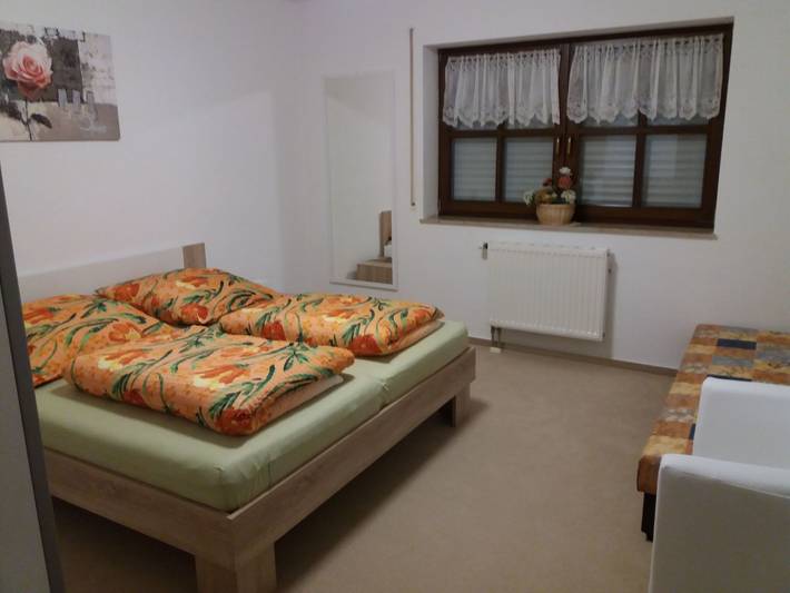 Ferienwohnung für 4 Personen, mit Terrasse und Garten in Waltershausen - 3