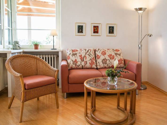 Ferienwohnung für 2 Personen, mit Balkon und Sauna sowie Seeblick in Hagnau am Bodensee - 4