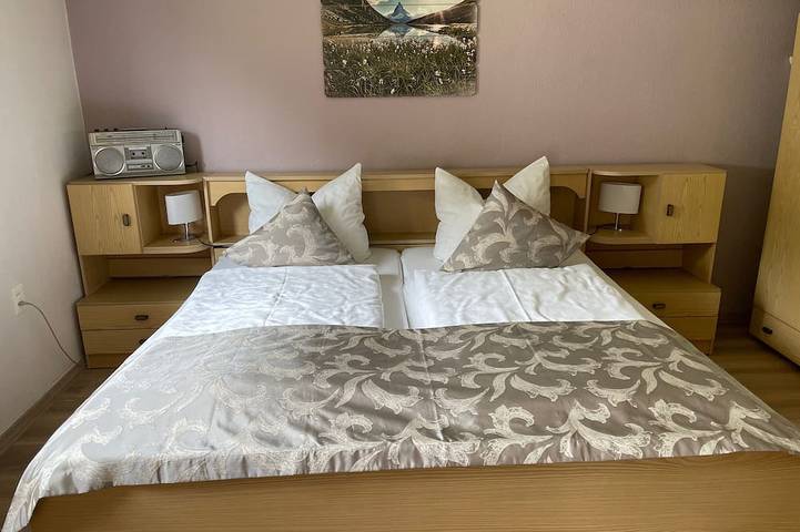 Ferienhaus für 4 Personen, mit Terrasse und Garten in Bad Brambach - 2