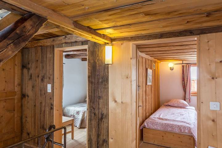 Magnificent large chalet on the slopes more information <br>La gouille à l'ours in Villy VS, Riddes