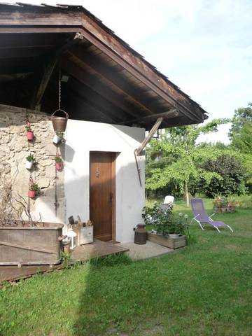Gîte pour 2 personnes, avec jardin ainsi que vue et terrasse dans Notre-Dame-de-l'Osier