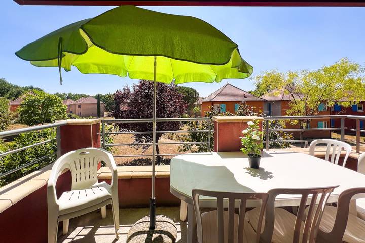 Location de vacances pour 6 personnes, avec Balcon ainsi que Jardin et Piscine à Prayssac