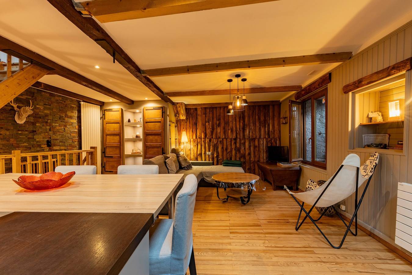 Casa de vacaciones 'Maison De Village' con terraza privada in Orgeix, Pirineos franceses