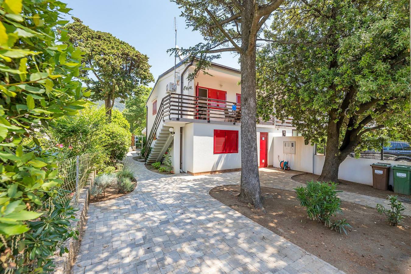 Apartamento entero, 200 Meter bis zur kristallklaren Adria in Baska, Krk (isla)