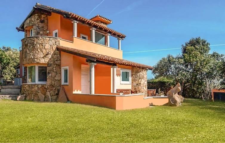 Ferienhaus für 8 Personen, mit Pool und Terrasse sowie Garten