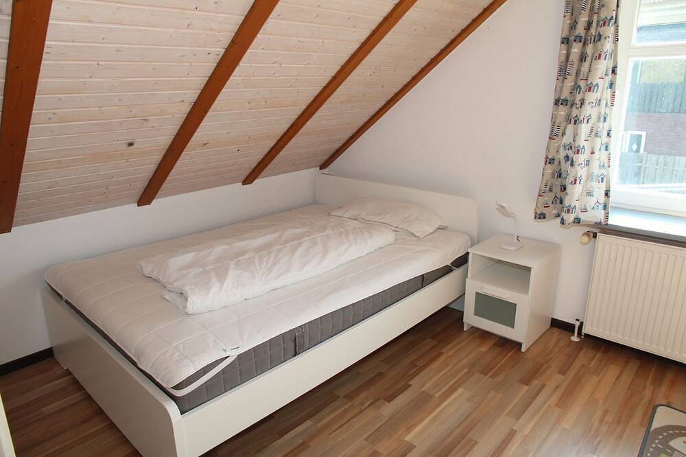 Ostfriesenhuus - Familienfreundliches 155qm Haus für 4-5 Pers. mit Kamin, in Hamswehrum, Krummhörn