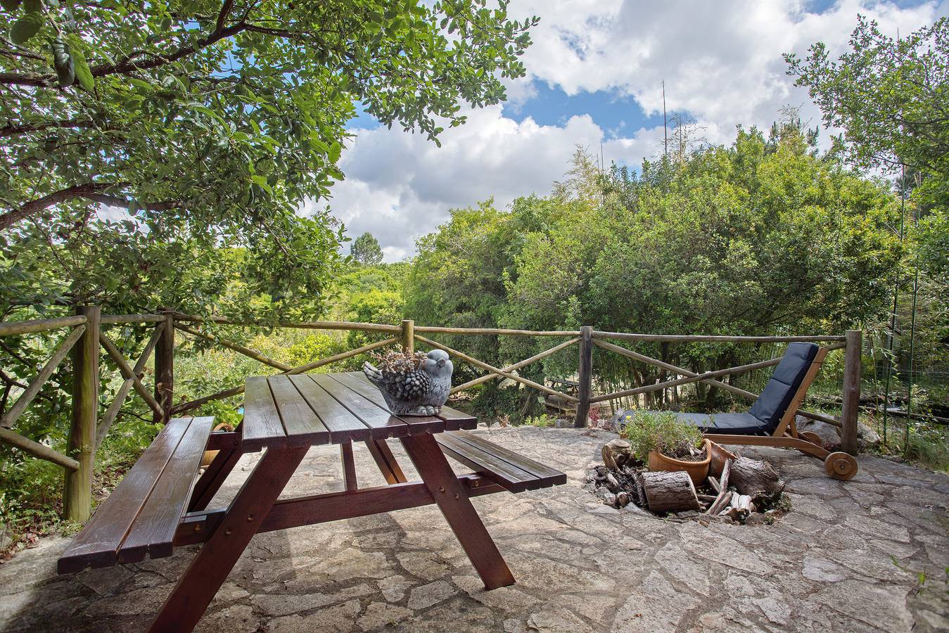 Landhaus 'Quinta Do Castelo - Casa De Pedra' mit privater Terrasse, Wlan und Klimaanlage in Reguengo Grande, Lissabon und Umgebung