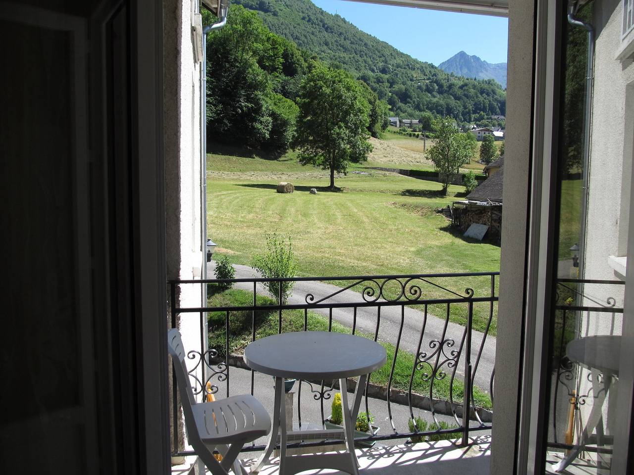 Apartamento entero, Maison Cazaux - Apartamento para 2-4 personas, curistas, vistas a la montaña, jardín y Wi-Fi in Barèges, Parque nacional de los Pirineos