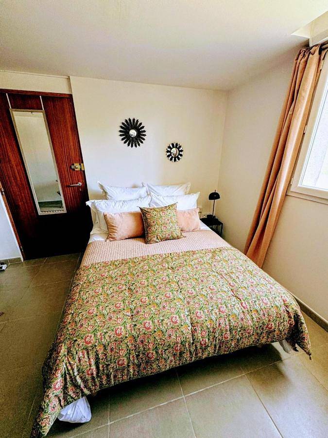 Appartement entier, One-Bedroom Apartment in Corte, Parc naturel régional de Corse