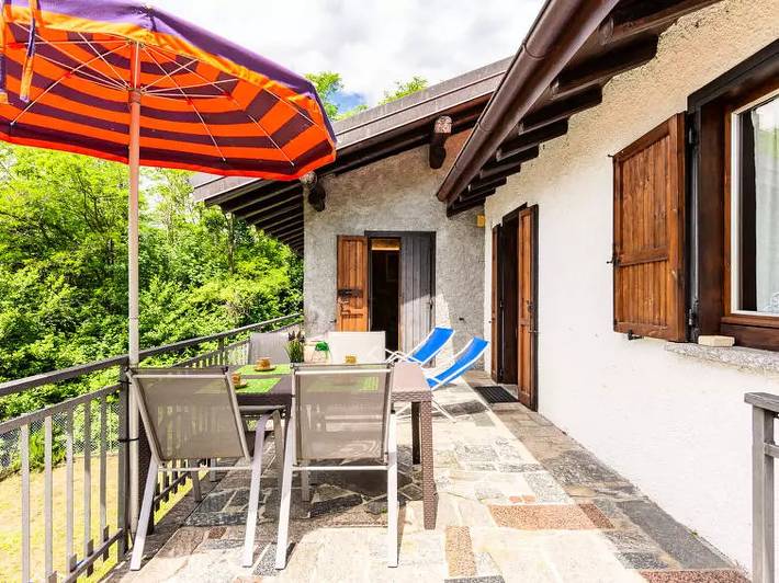 Villa per 7 persone, con giardino in Dervio
