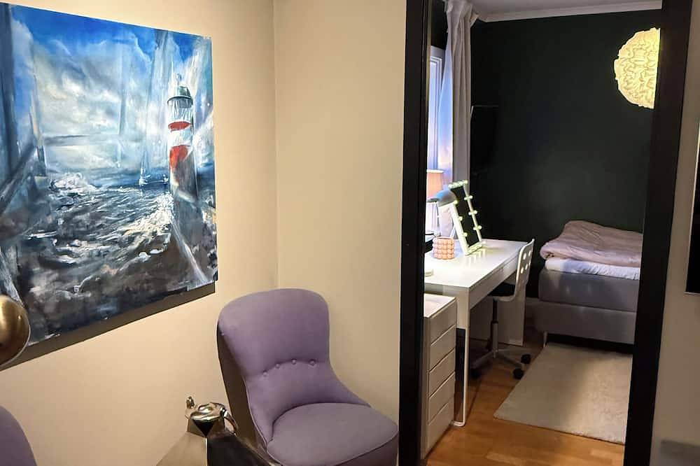 Villa med perfekt läge - bo nära havet, butiker och nå Stockholm city på 20 min. in Täby kommun, Schwedische Ostsee