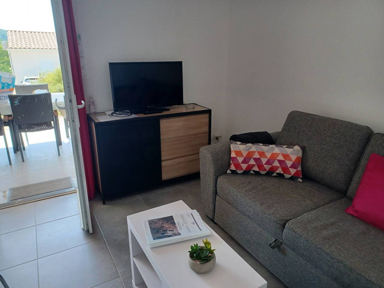 Appartement „Résidence Château Saint Martin“ mit Balkon, Wlan und Klimaanlage in Saint-Martin-d'Ardèche, Gorges de l’Ardèche
