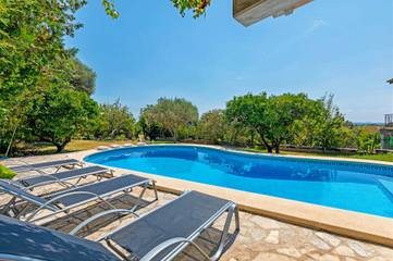 Villa in Búger, Majorca Center für 6 