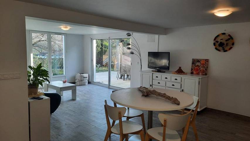 Gîte pour 5 personnes, avec terrasse, animaux acceptés à Mouguerre - 3