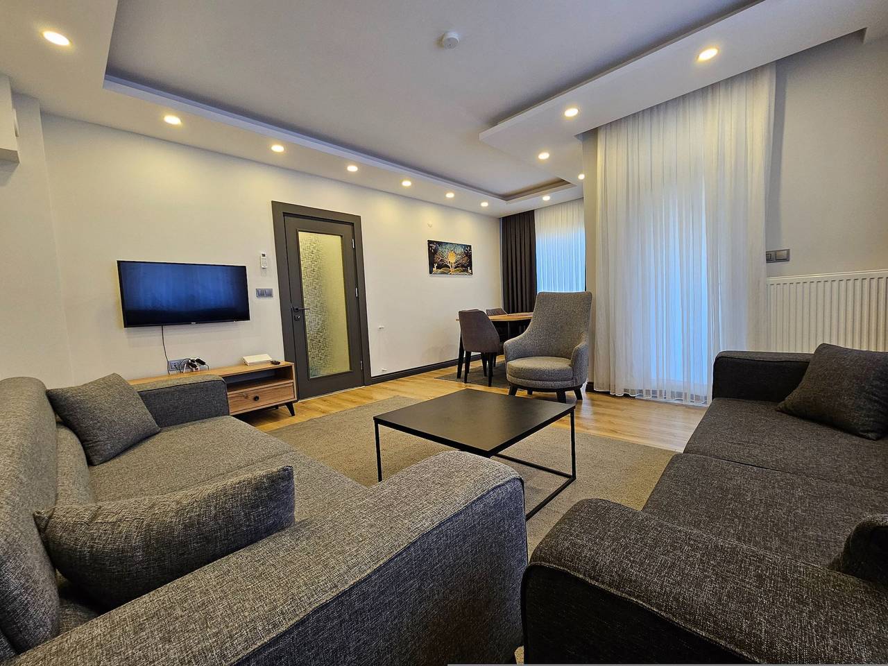 Ganze Wohnung, Professionally Maintained, Spacious New Suites 2-4 in Muratpaşa, Provinz Antalya