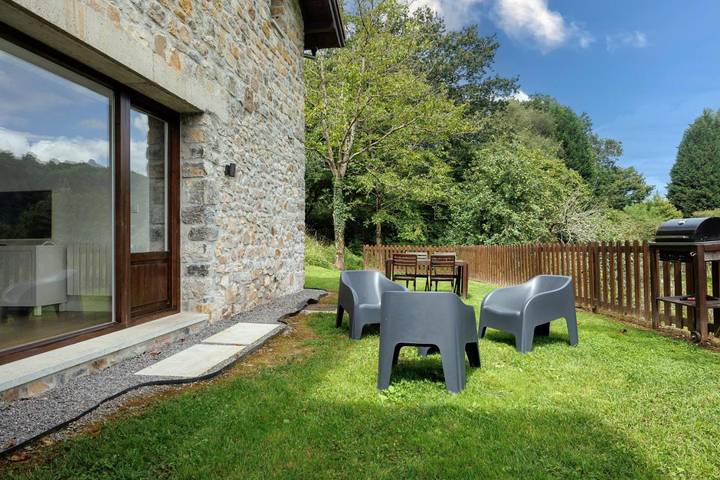 Chalet para 2 personas, con vistas y jardín en Comarca de Oriente - 2