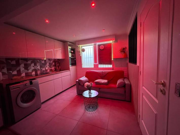 Location de vacances pour 6 personnes, avec Jacuzzi et Jardin à Thiais
