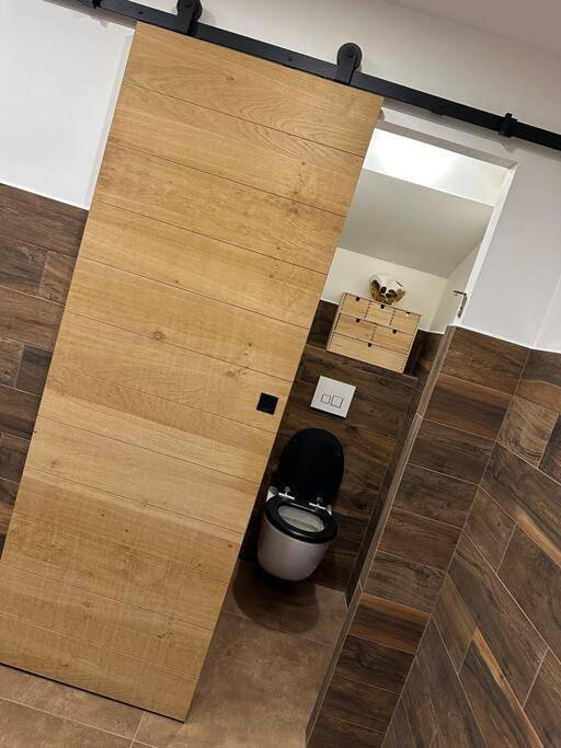 Gîte pour 2 personnes, avec terrasse à Châteauneuf-de-Gadagne - 2